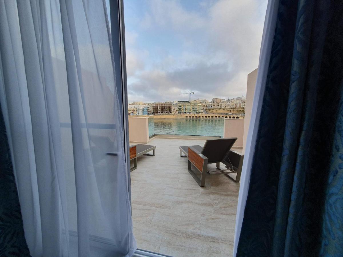 Marbella Holiday Apartments - Seafront - Wifi Марсаскала Экстерьер фото