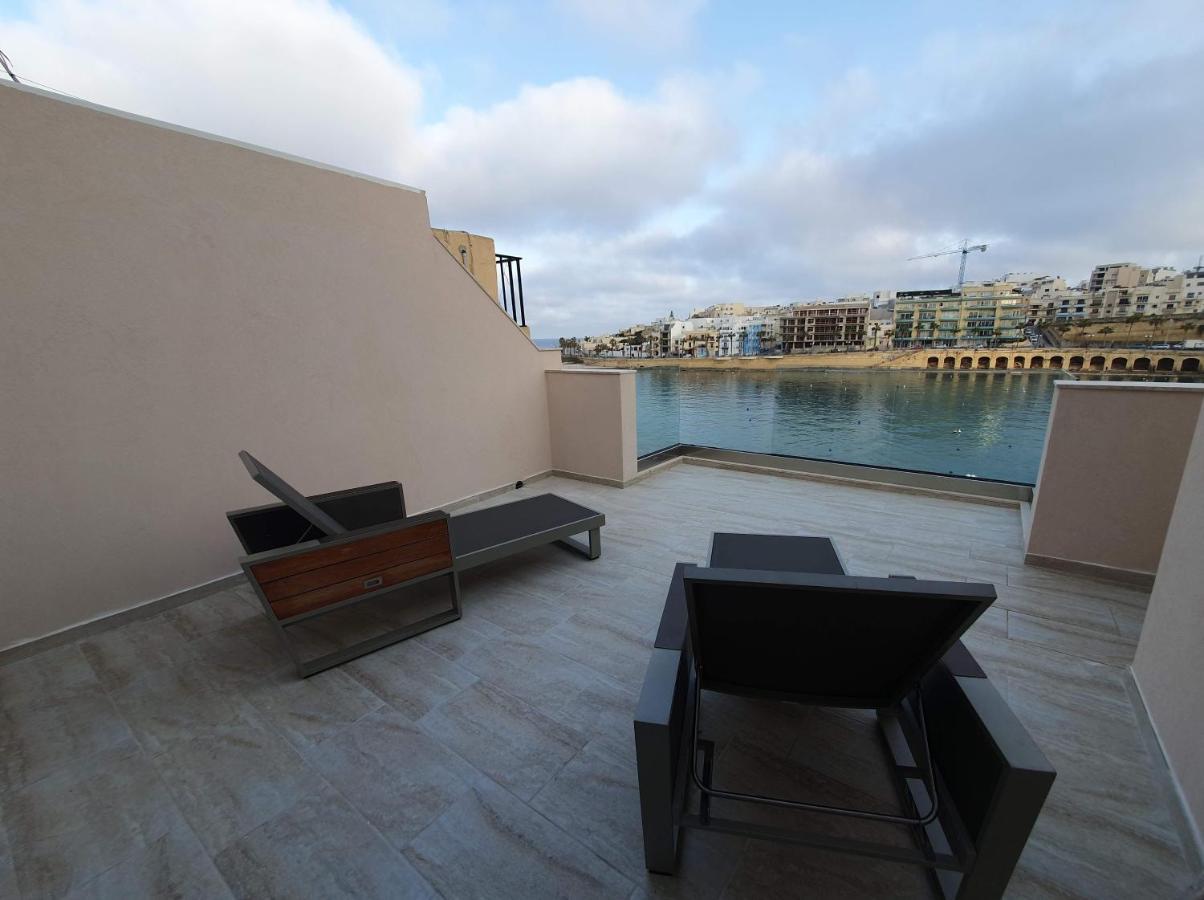 Marbella Holiday Apartments - Seafront - Wifi Марсаскала Экстерьер фото