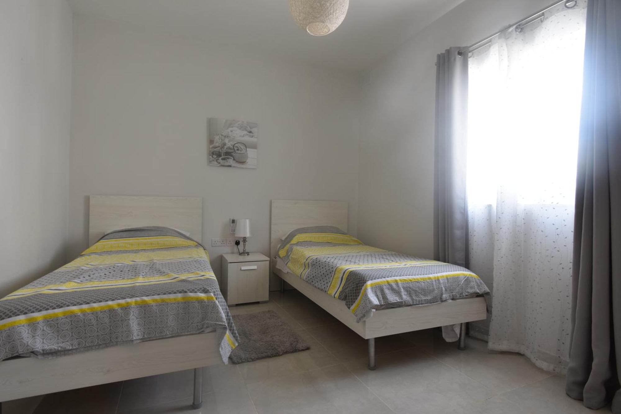 Marbella Holiday Apartments - Seafront - Wifi Марсаскала Номер фото