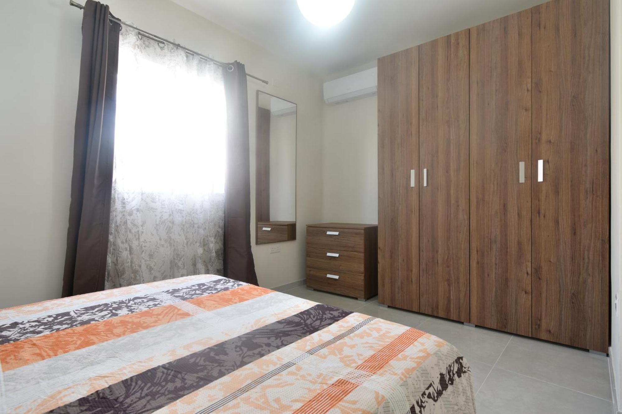 Marbella Holiday Apartments - Seafront - Wifi Марсаскала Номер фото